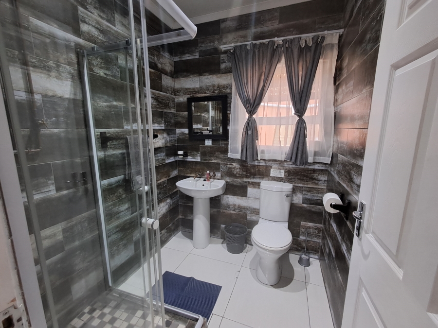 8 Bedroom Property for Sale in Colchester Eastern Cape